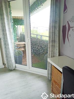 Chambre - 10 m² - 1 pièce