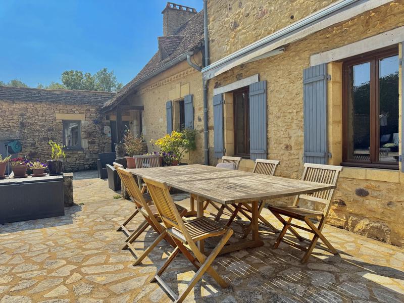 Maison traditionnelle - 174 m² - 7 pièces