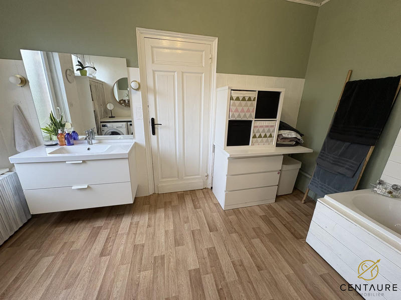 Ferme - 238 m² - 8 pièces