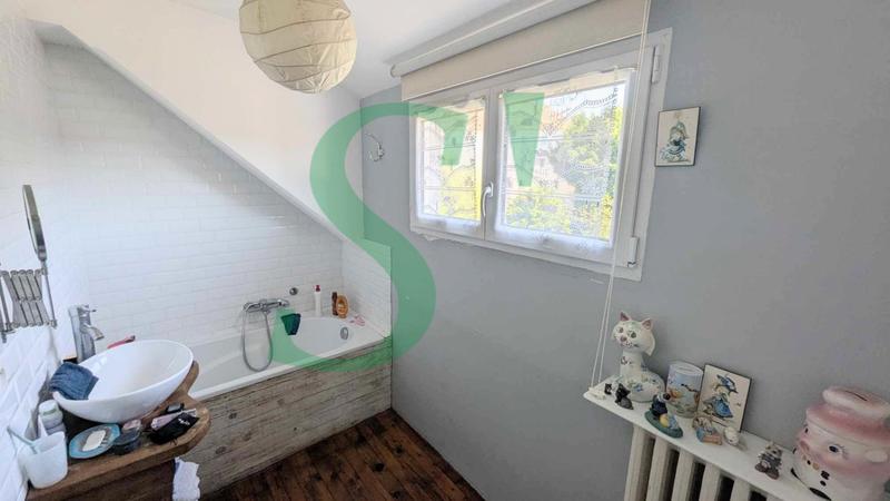 Maison - 82 m² - 4 pièces