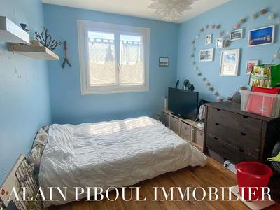 Maison traditionnelle - 90 m² - 4 pièces