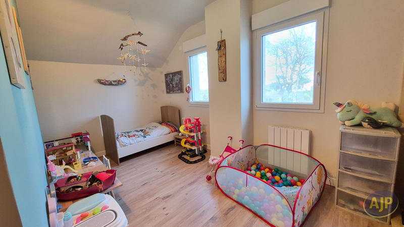 Maison - 169 m² - 7 pièces