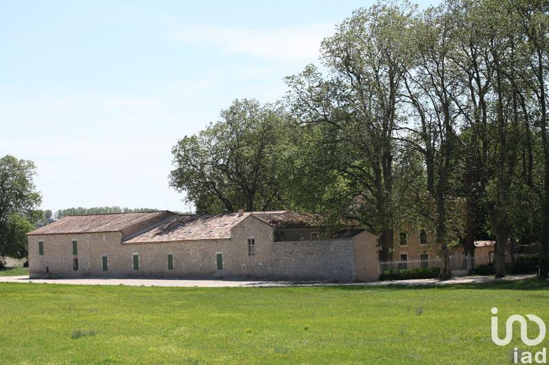 Local commercial - 3 000 m²