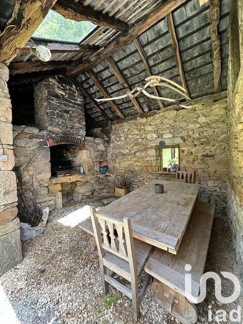 Maison - 300 m² - 9 pièces