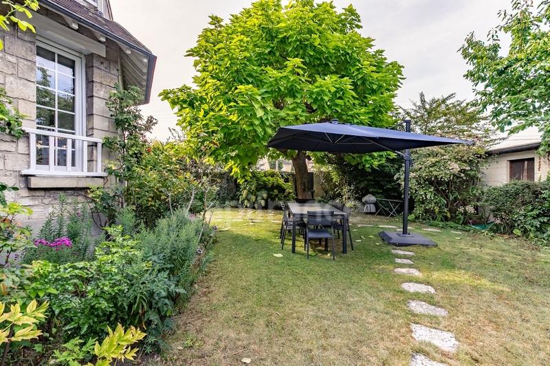 Maison - 170 m² - 7 pièces