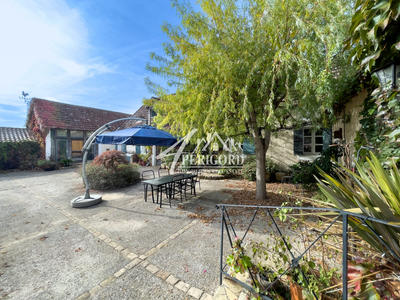 Maison ancienne - 360 m² - 8 pièces