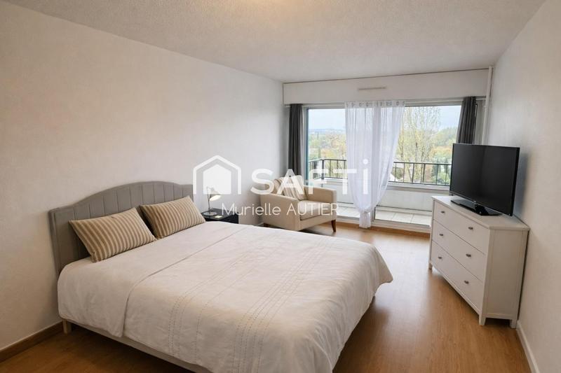 Appartement - 110 m² - 6 pièces