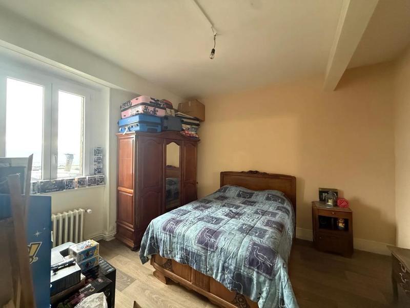 Maison - 422 m² - 13 pièces