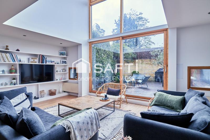 Maison - 160 m² - 5 pièces