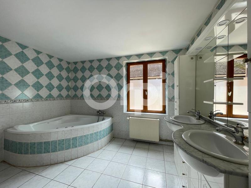 Maison - 84 m² - 3 pièces