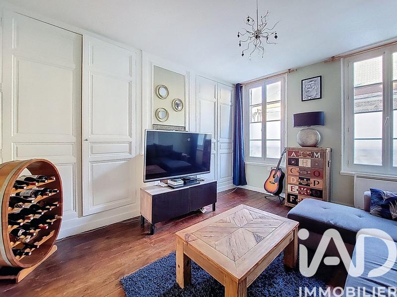 Maison - 296 m² - 10 pièces