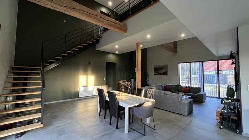 Maison en pierre - 220 m² - 6 pièces