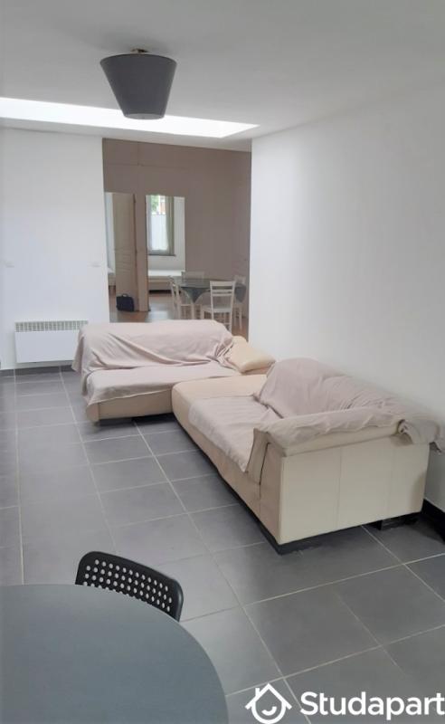 Chambre - 9 m² - 1 pièce