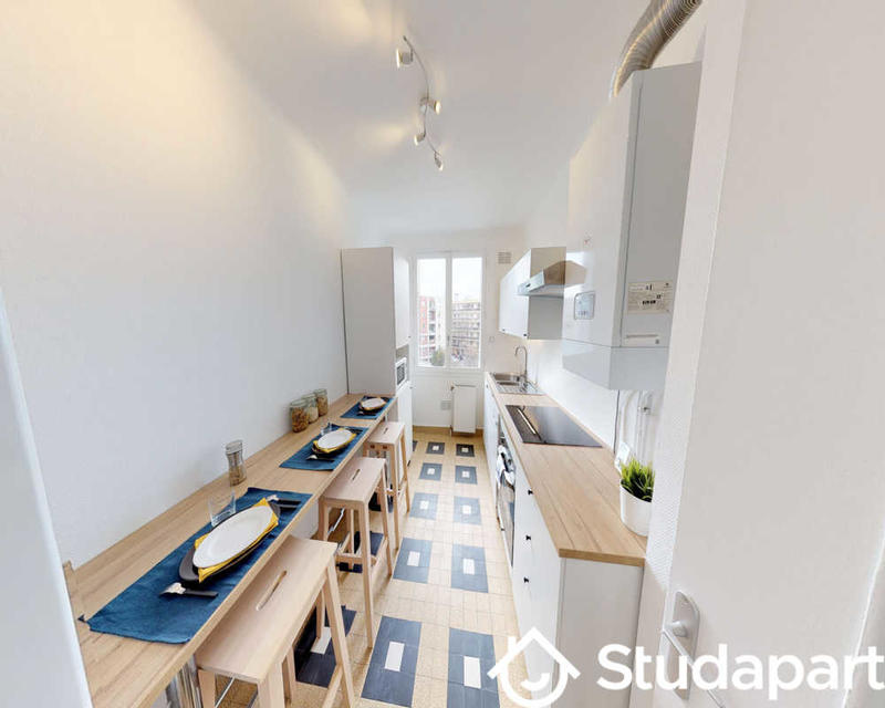 Chambre - 70 m² - 1 pièce