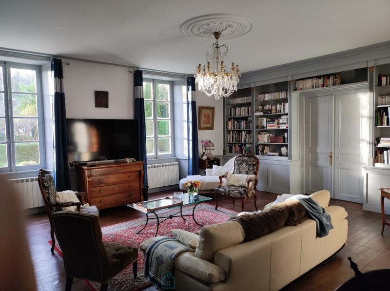 Maison de maîtres - 490 m² - 12 pièces