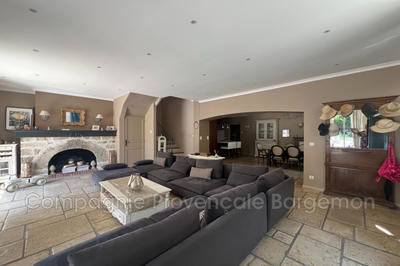 Maison - 190 m² - 6 pièces