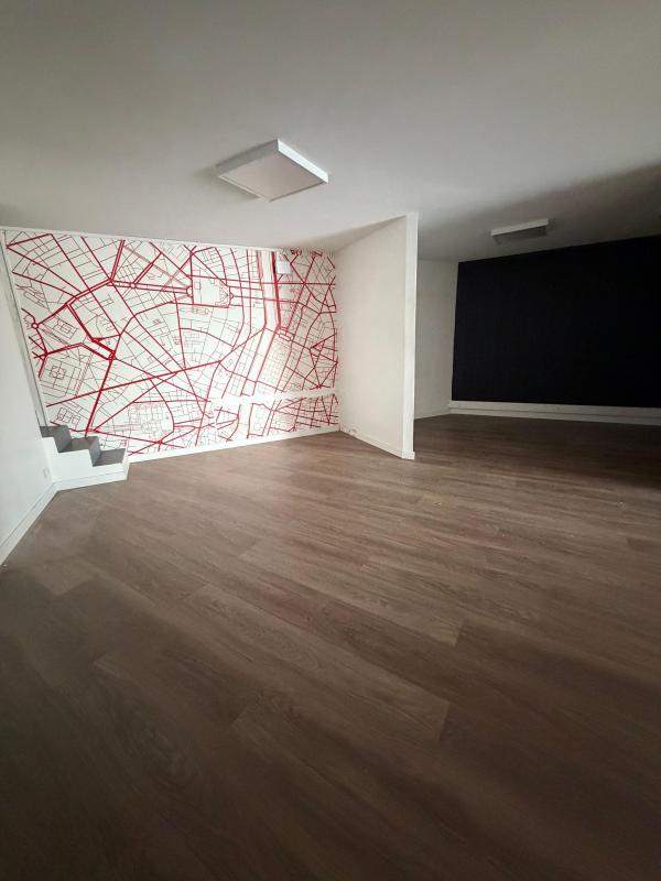 Local commercial - 240 m²