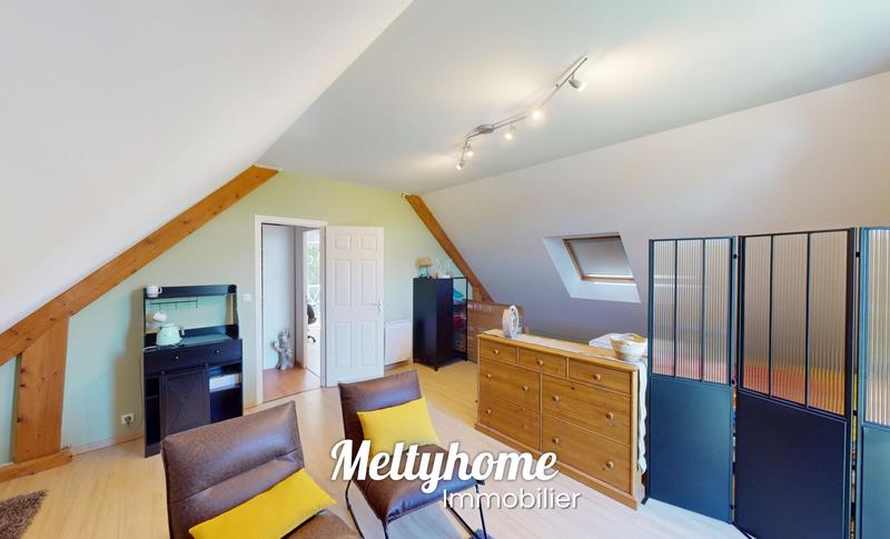 Maison - 195 m² - 10 pièces