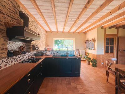 Maison - 172 m² - 7 pièces