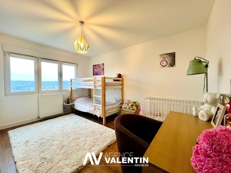 Maison - 83 m² - 4 pièces