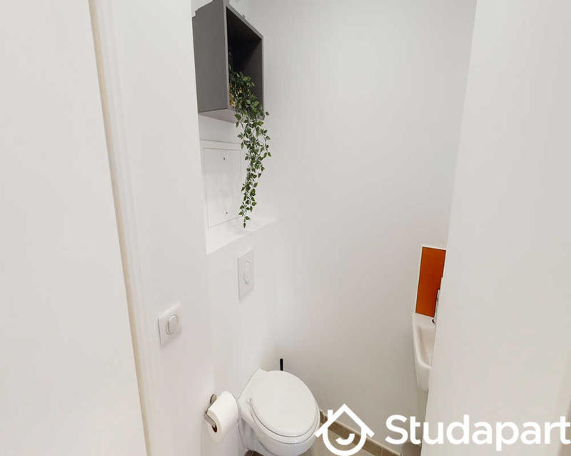 Chambre - 90 m² - 1 pièce