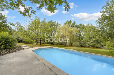 Maison - 188 m² - 7 pièces