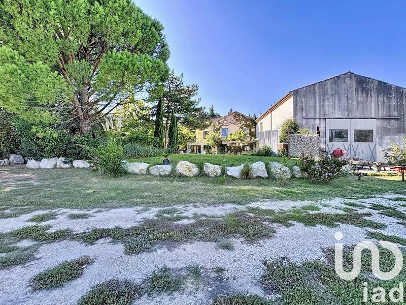 Maison - 269 m² - 8 pièces