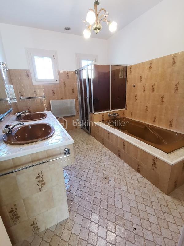 Maison traditionnelle - 162 m² - 5 pièces