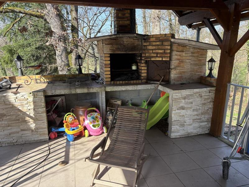 Maison - 218 m² - 5 pièces