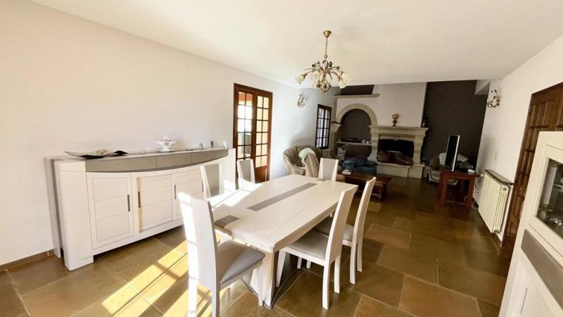 Maison - 185 m² - 5 pièces