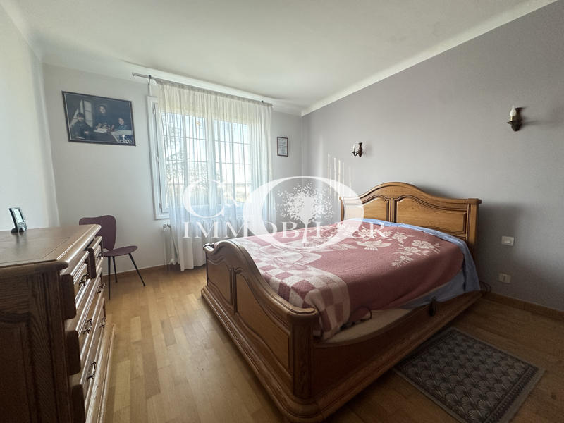 Maison - 191 m² - 7 pièces