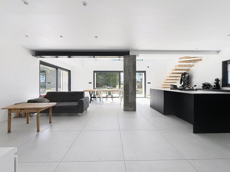 Maison - 175 m² - 5 pièces