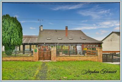 Maison - 156 m² - 8 pièces