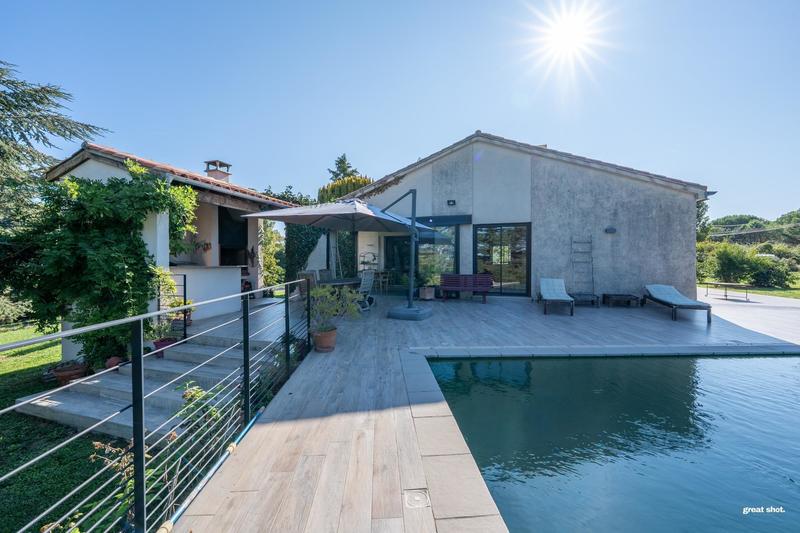 Villa - 283 m² - 7 pièces