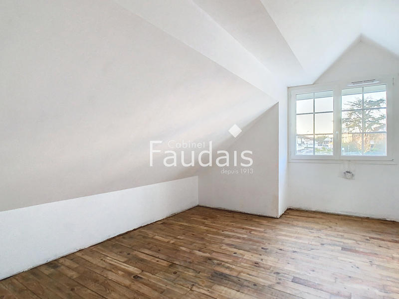 Maison - 105 m² - 6 pièces