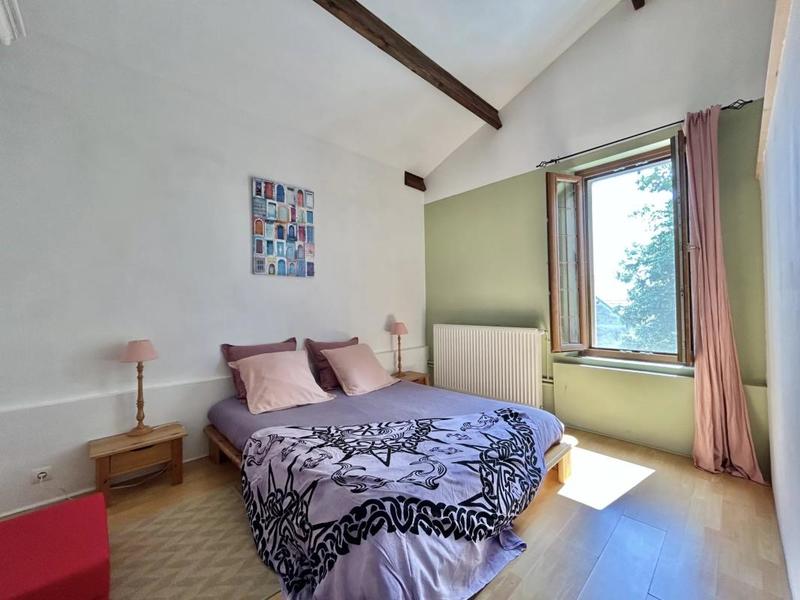 Propriété - 288 m² - 13 pièces