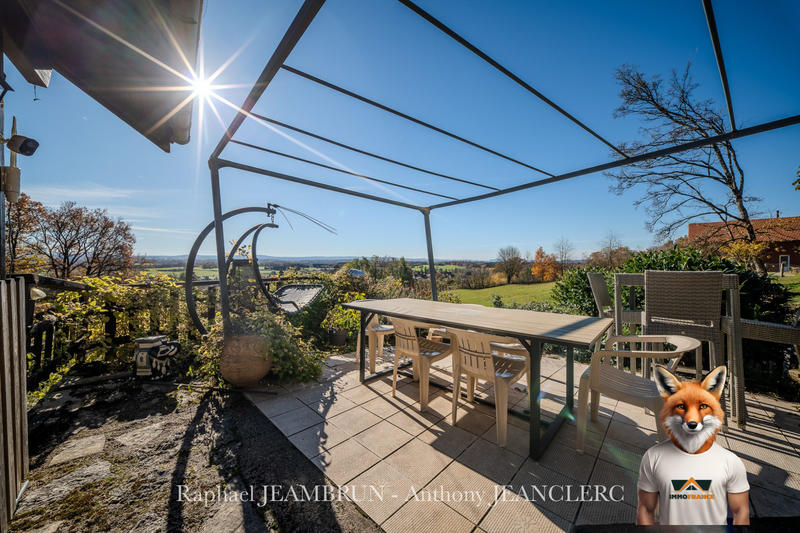 Maison - 346 m² - 15 pièces