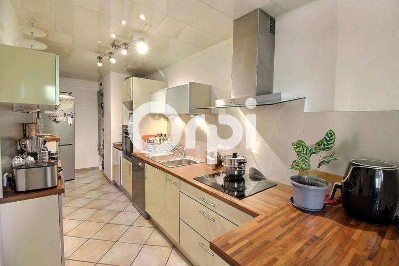 Appartement - 80 m² - 4 pièces