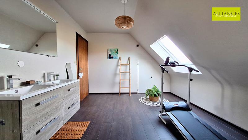 Maison - 162 m² - 7 pièces