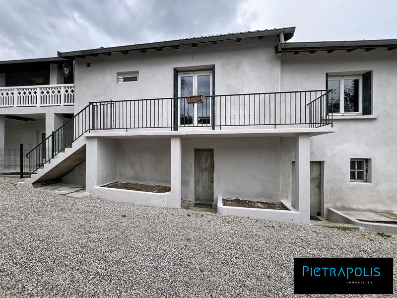 Appartement - 97 m² - 4 pièces