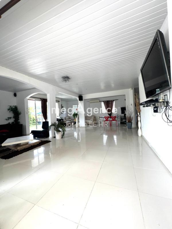 Villa - 134 m² - 5 pièces