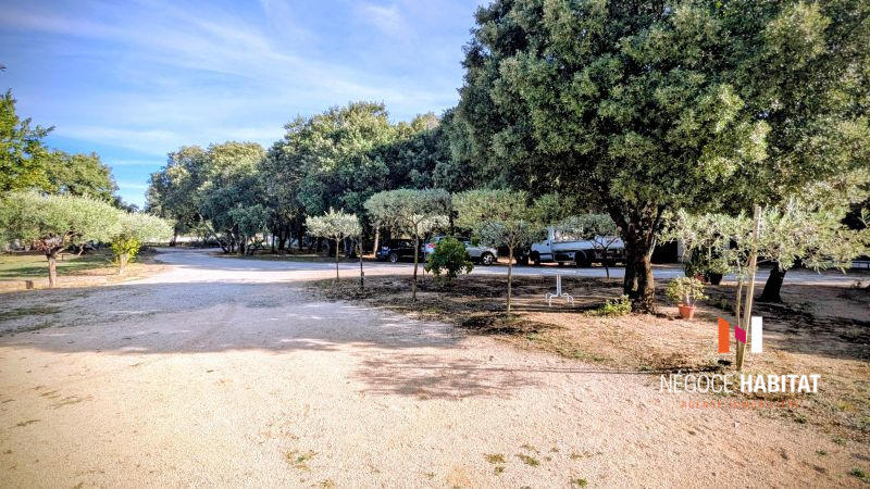 Maison - 235 m² - 10 pièces