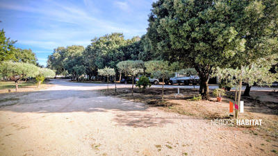 Maison - 235 m² - 10 pièces