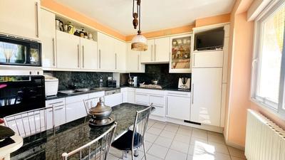 Maison - 158 m² - 6 pièces