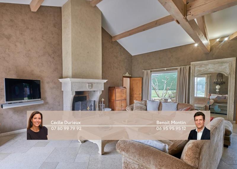 Villa - 536 m² - 10 pièces