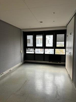 Bureau - 189 m² - 9 pièces