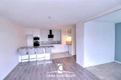 Appartement - 72 m² - 4 pièces