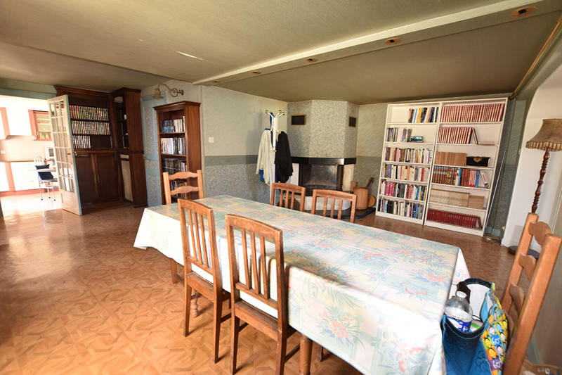 Maison - 227 m² - 11 pièces