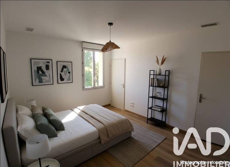 Maison - 305 m² - 8 pièces