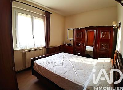 Maison - 100 m² - 6 pièces